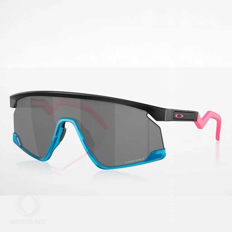 عینک OAKLEY BXTR BLUE 3 LENZ| عینک آفتابی | عینک دودی | عینک ورزشی | عینک کوهنوردی | خرید عینک آفتابی | قیمت عینک دودی | عینک اقساطی | عینک مردانه | عینک زنانه | عینک جدید | عینک اورجینال | عینک اصل | عینک لنز