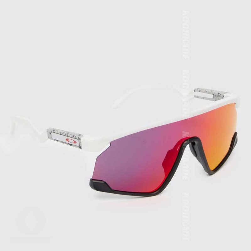 عینک اوکلی 3 لنز OAKLEY BXTR WHITE | عینک آفتابی | عینک دودی | عینک ورزشی | عینک کوهنوردی | خرید عینک آفتابی | قیمت عینک دودی | عینک اقساطی | عینک مردانه | عینک زنانه | عینک جدید | عینک اورجینال | عینک اصل | عینک لنز